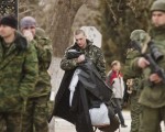 Alexander Turchinov, Presidente Interino de Ucrania: "El Consejo Nacional de Seguridad y Defensa ha ordenado al Ministerio de Defensa el repliegue de la unidades militares emplazadas en la República Autónoma de Crimea".